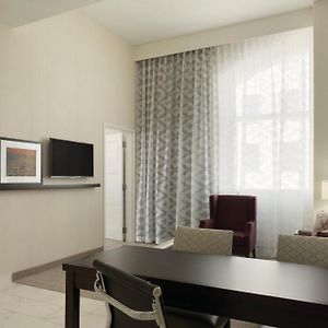 King Studio Suite